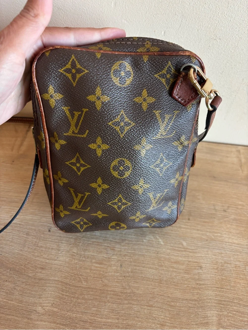 Authentic Louis Vuitton monogram crossbody